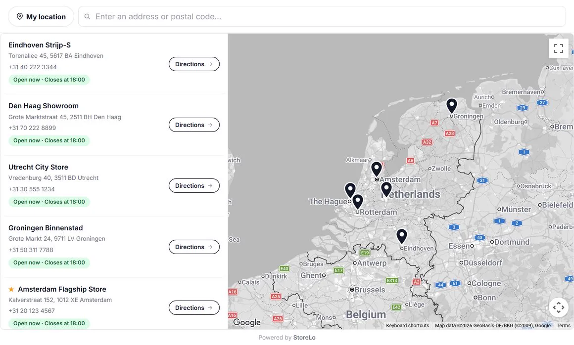 StoreLo store locator op desktop: zoekbalk, resultatenlijst en kaart naast elkaar